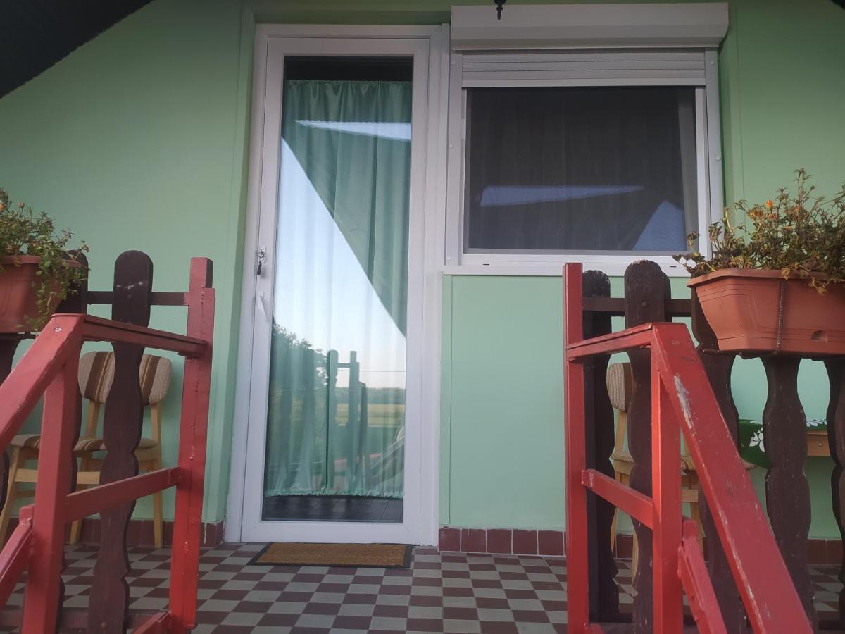Etus Vendégház Balatonfenyves Esterno foto